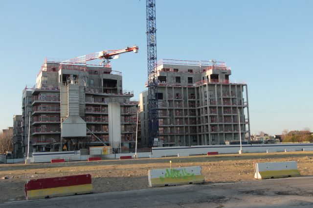 Immeubles de logements collectifs en construction
